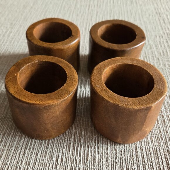 Set of 4 Pottery Barn Rustic Wooden Napkin Rings - Picture 1 of 9